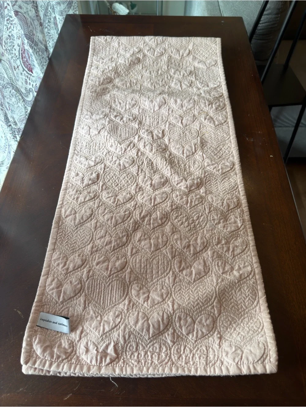 cupcakes & cashmere quilted runner